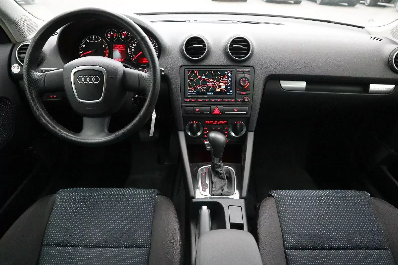 niby-zwykle-audi-a3-v6-2