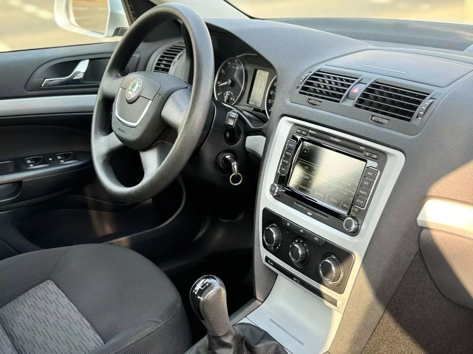 praktycznie-nowa-skoda-octavia