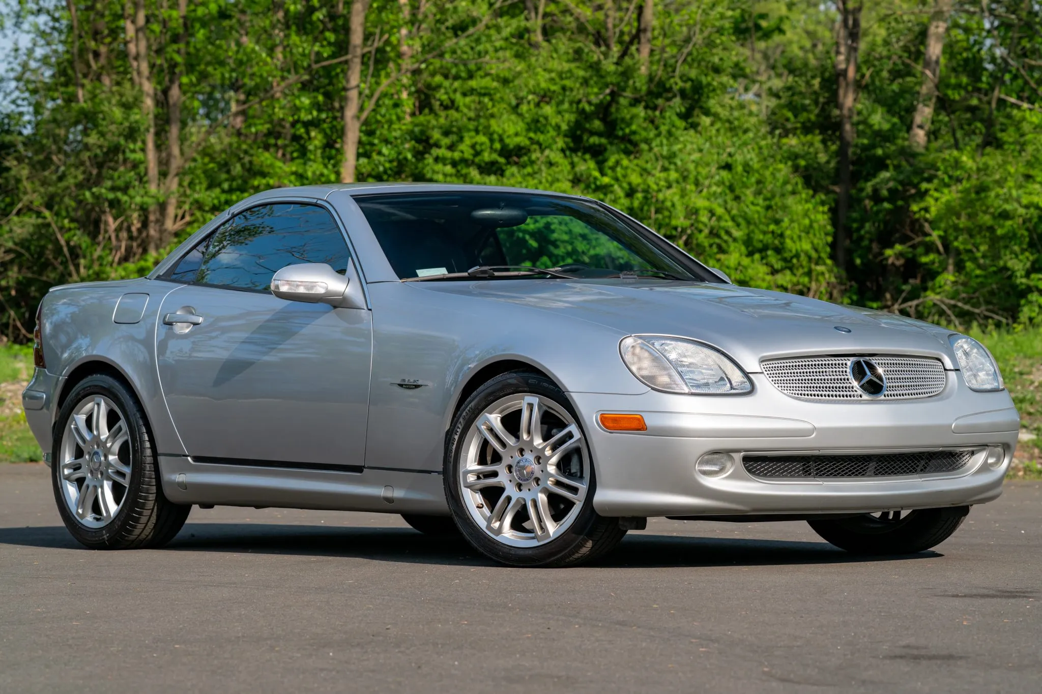 2004-Mercedes-Benz-SLK-230-Special-Edition-307395-142-37601-scaled