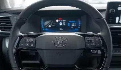 Toyota Proace Verso wnętrze