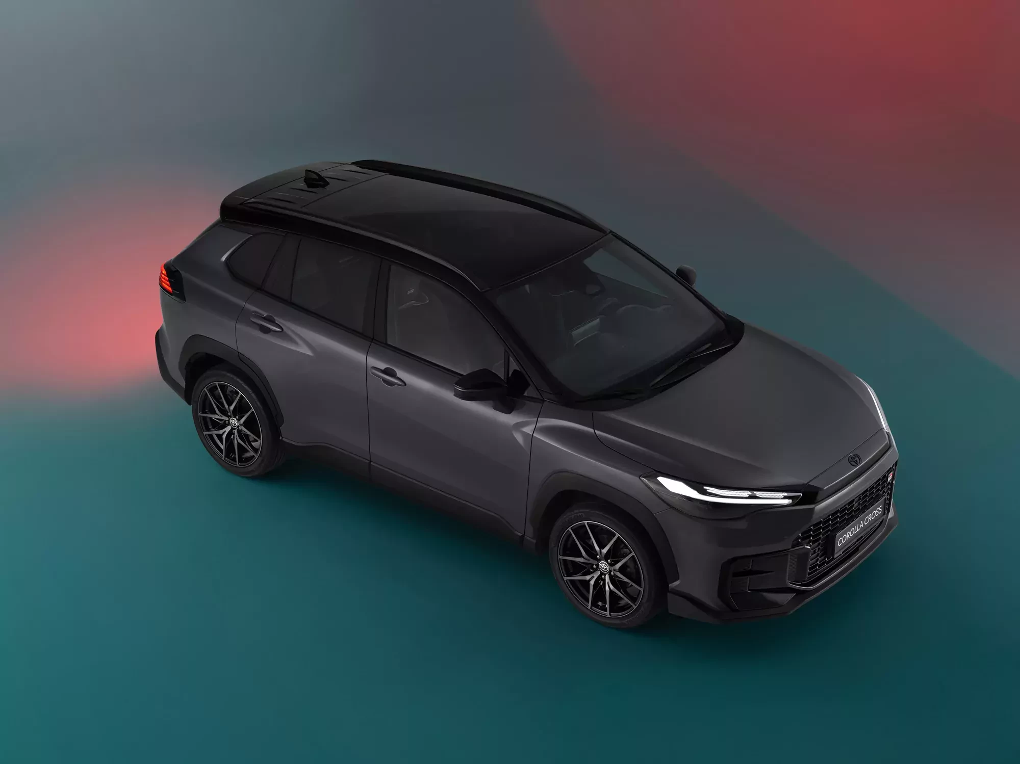 Toyota Corolla Cross GR Sport lifting 2025