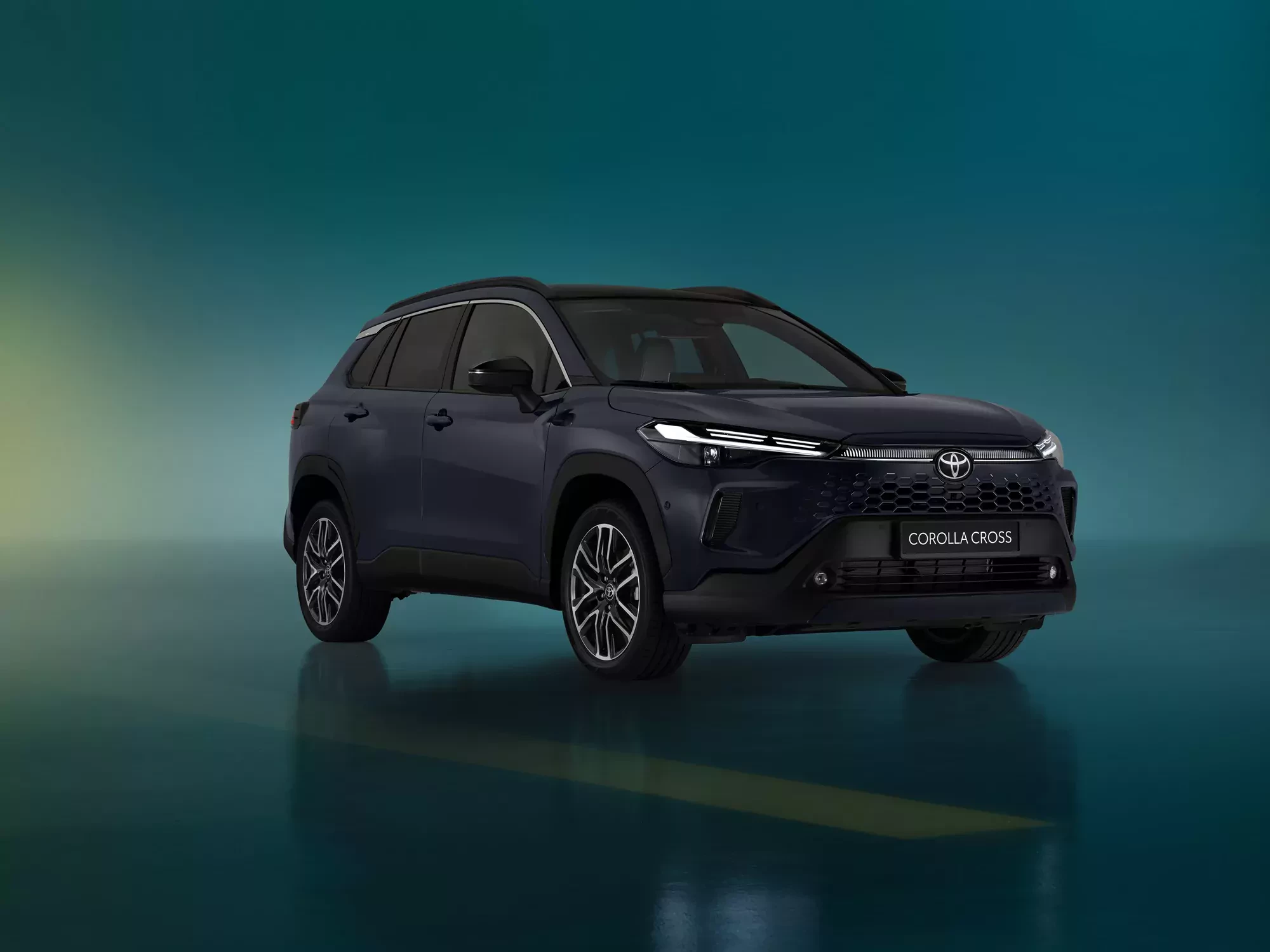 Toyota Corolla Cross GR Sport lifting 2025
