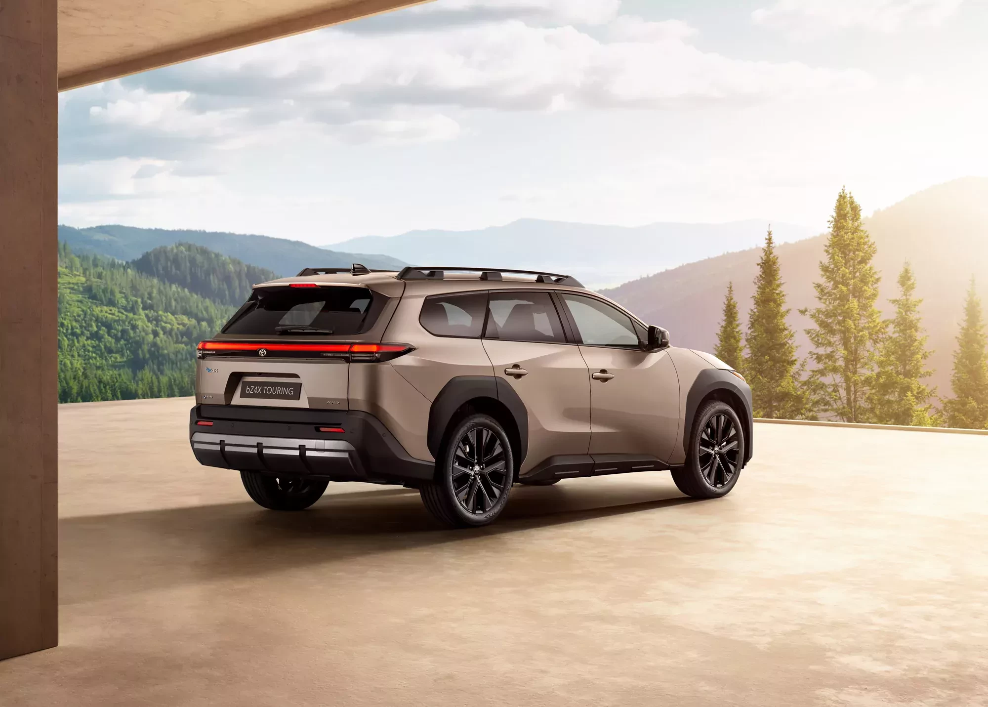 Toyota bZ4X Touring / nowy SUV Toyoty