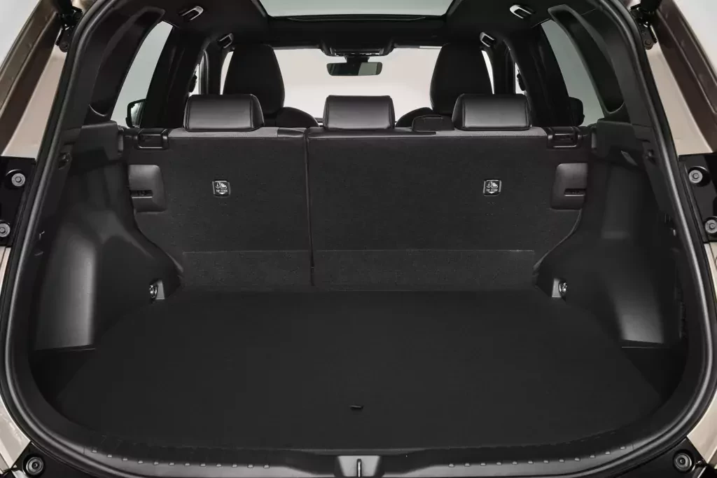 Ten wielki SUV w prawdziwym świecie pali tylko 3,6 l/100 km. Zasięg do 1500 km