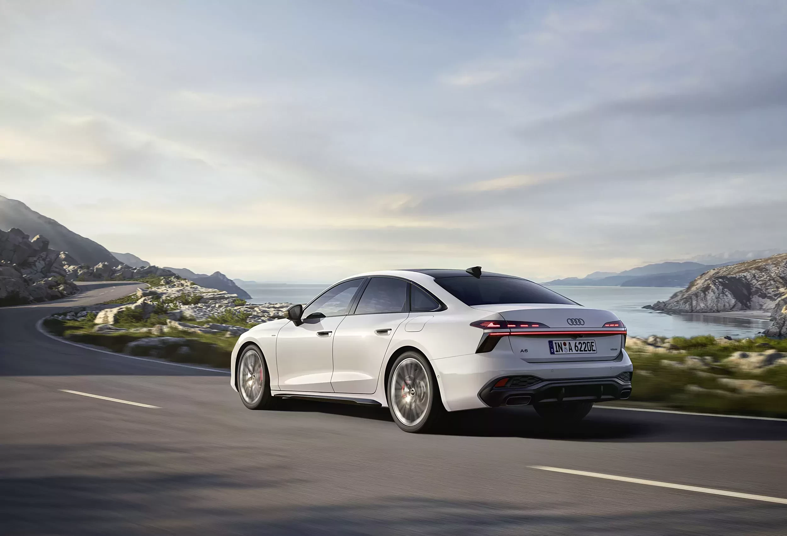 Audi A6 Sedan e-hybrid quattro