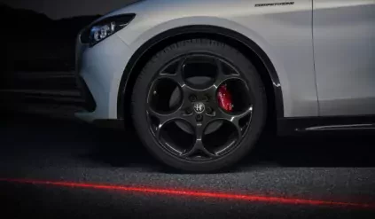 Alfa Romeo Stelvio silnik cena moc spalanie osiągi Quadrifoglio nowy używany