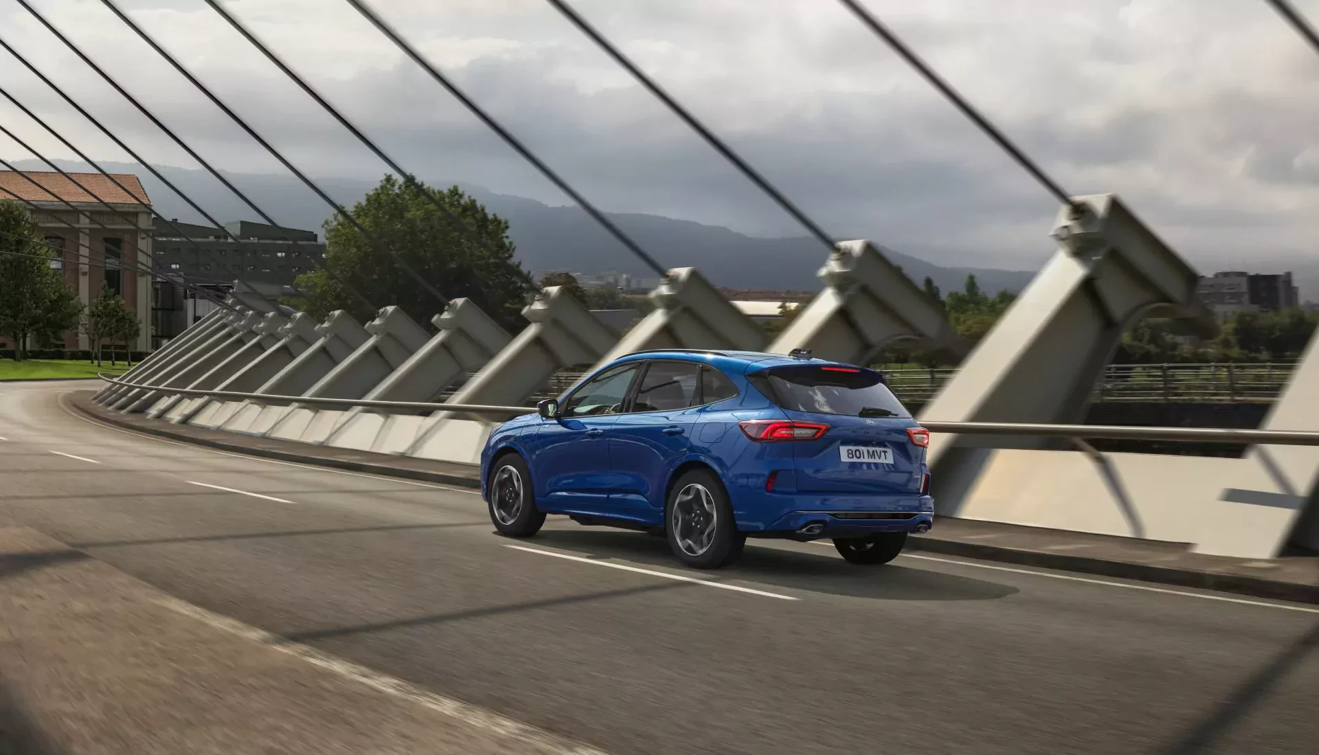 Ford Kuga silnik cena spalanie moc osiągi używany SUV