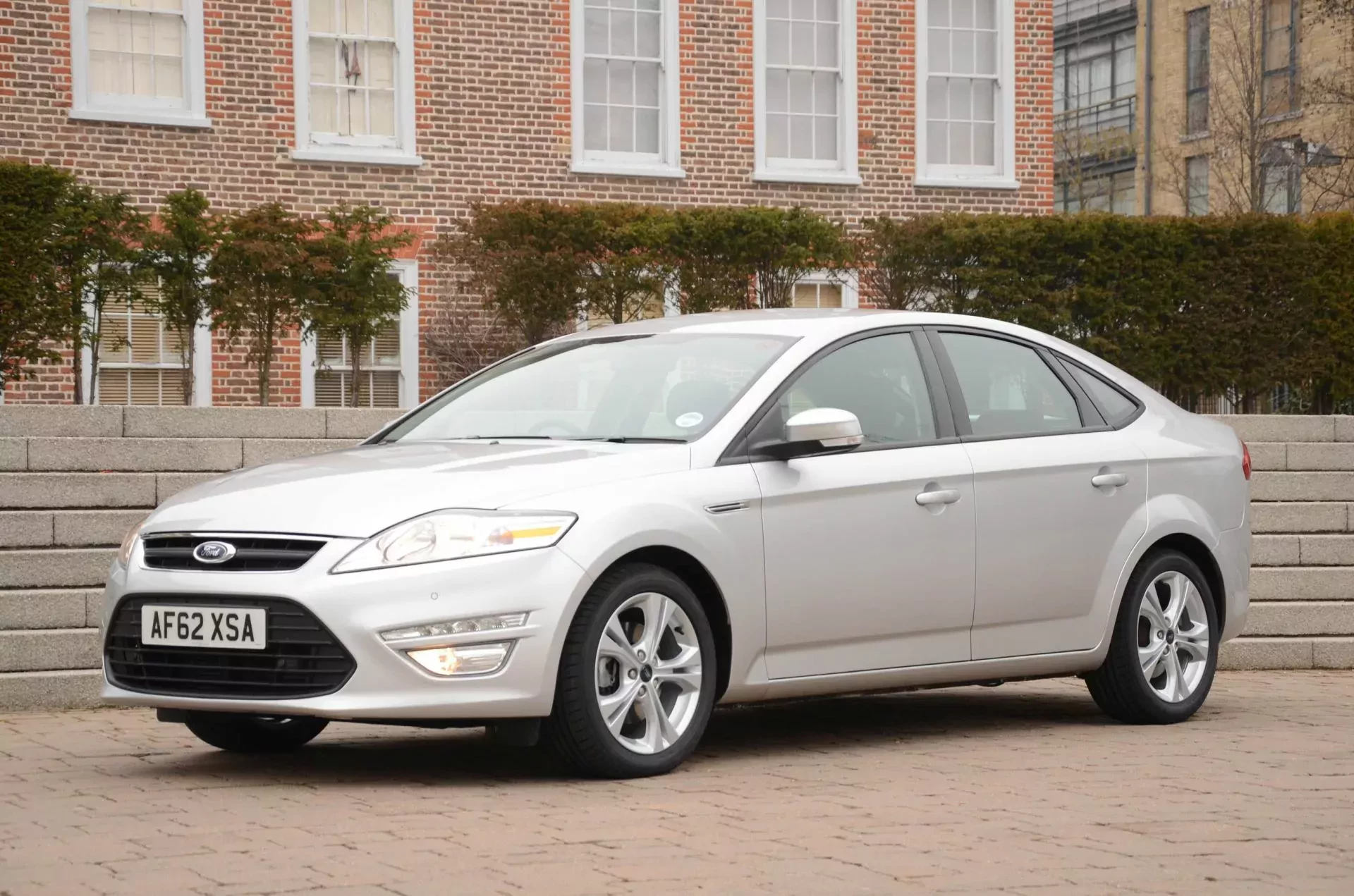 Ford Mondeo silnik cena spalanie moc osiągi używany ceny