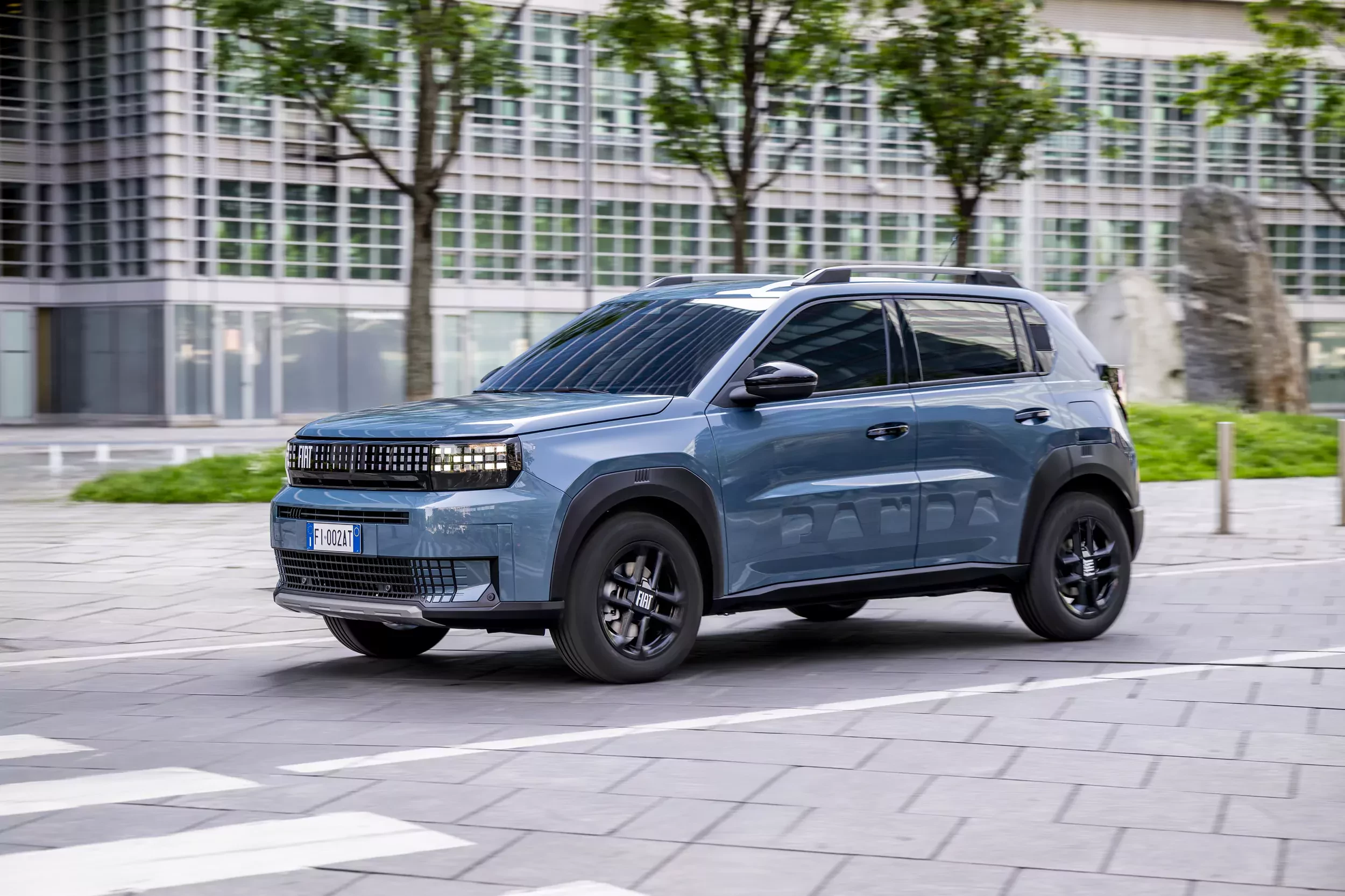 SUV Fiat Grande Panda Hybrid