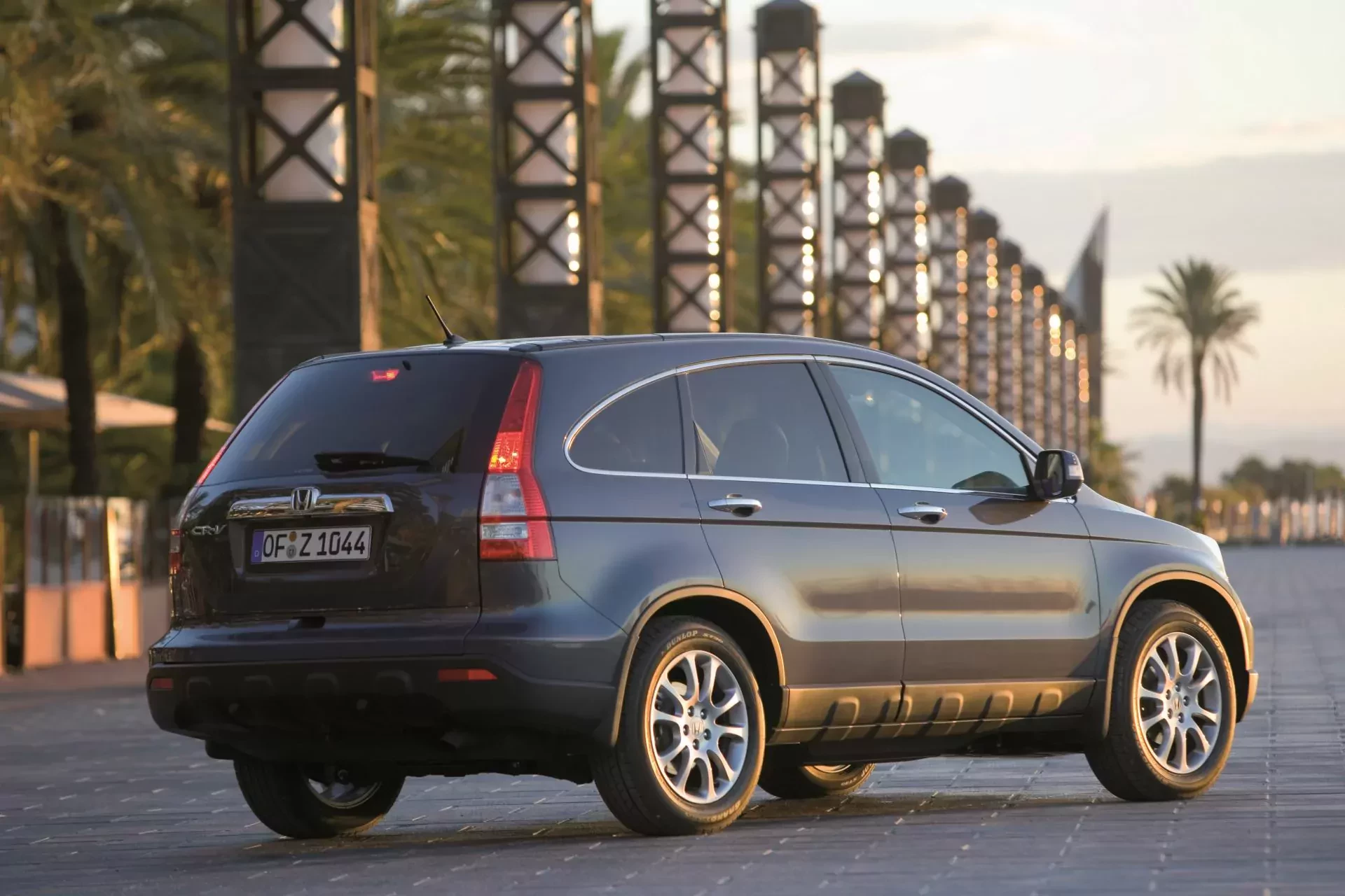 Honda CR-V SUV cena silnik spalanie moc silniki ceny używane