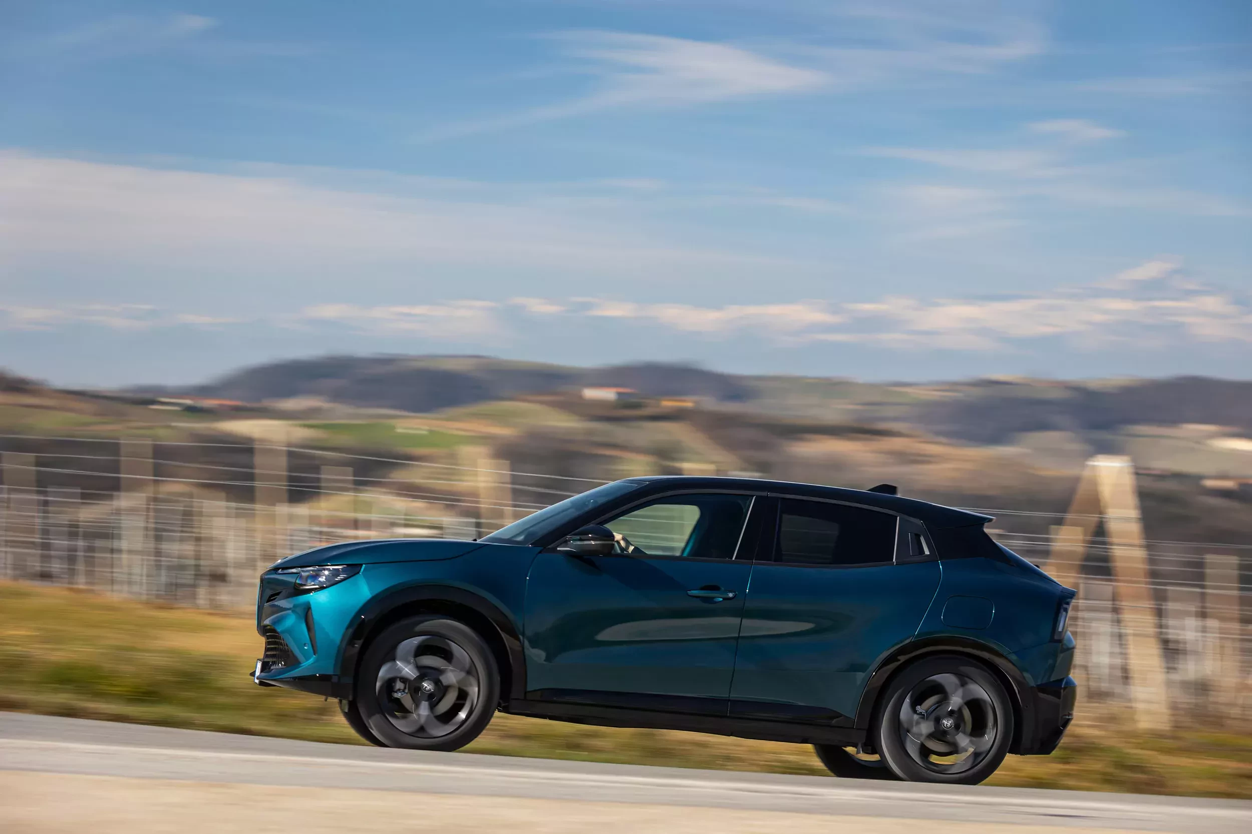 Jesli nie Toyota to SUV Junior Ibrida jest świetną opcją