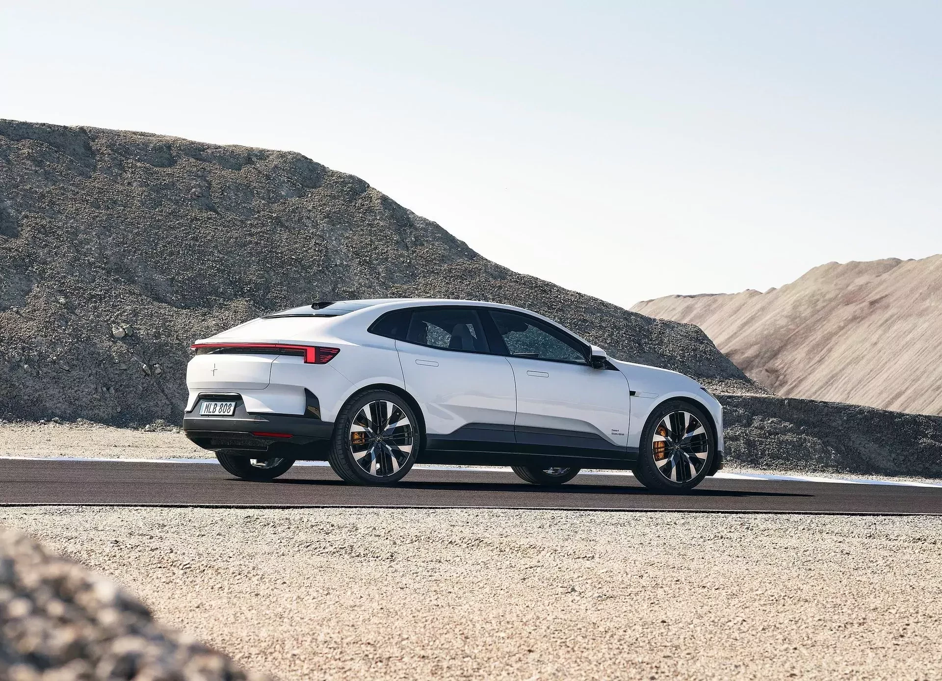 Polestar 4
