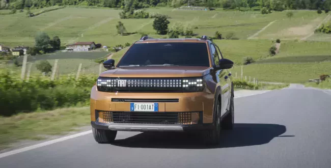 SUV Fiat Grande Panda Hybrid