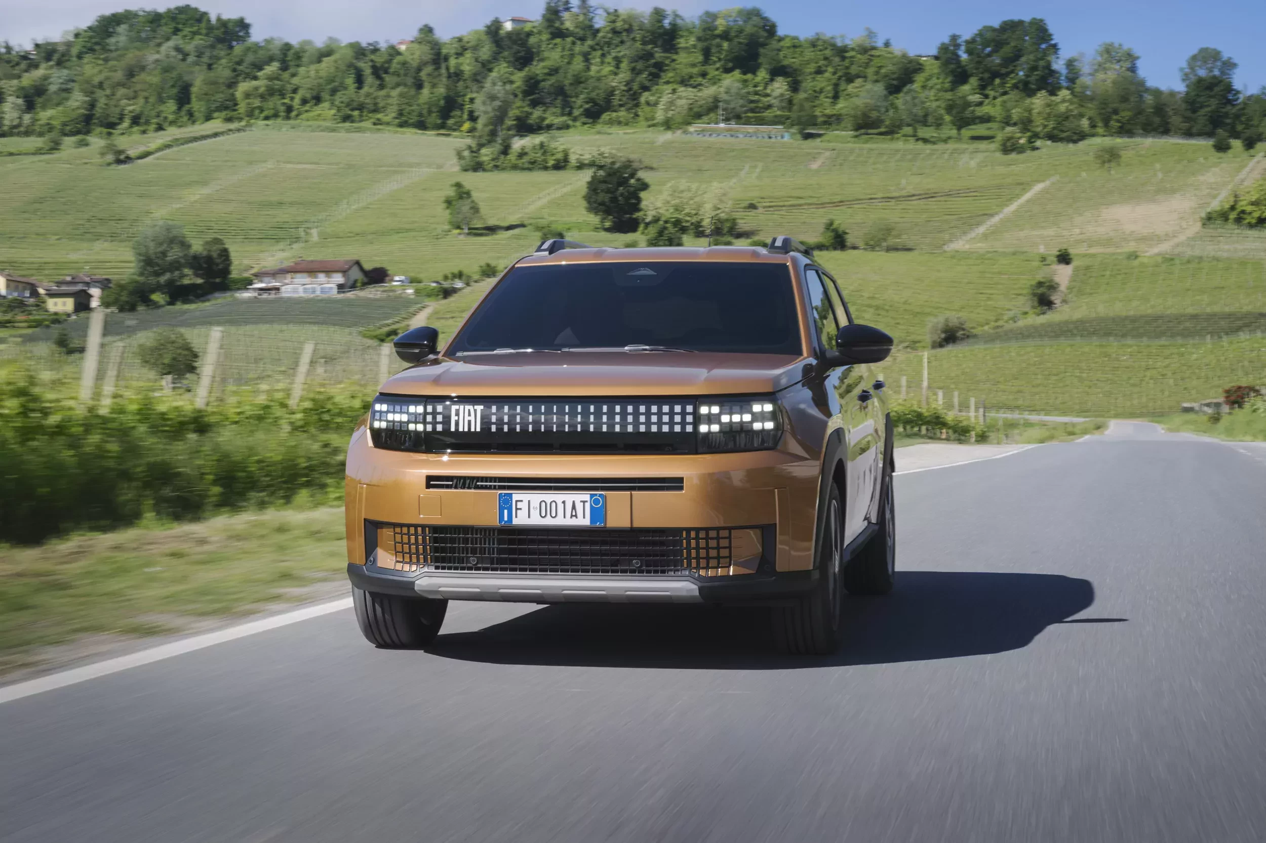 SUV Fiat Grande Panda Hybrid