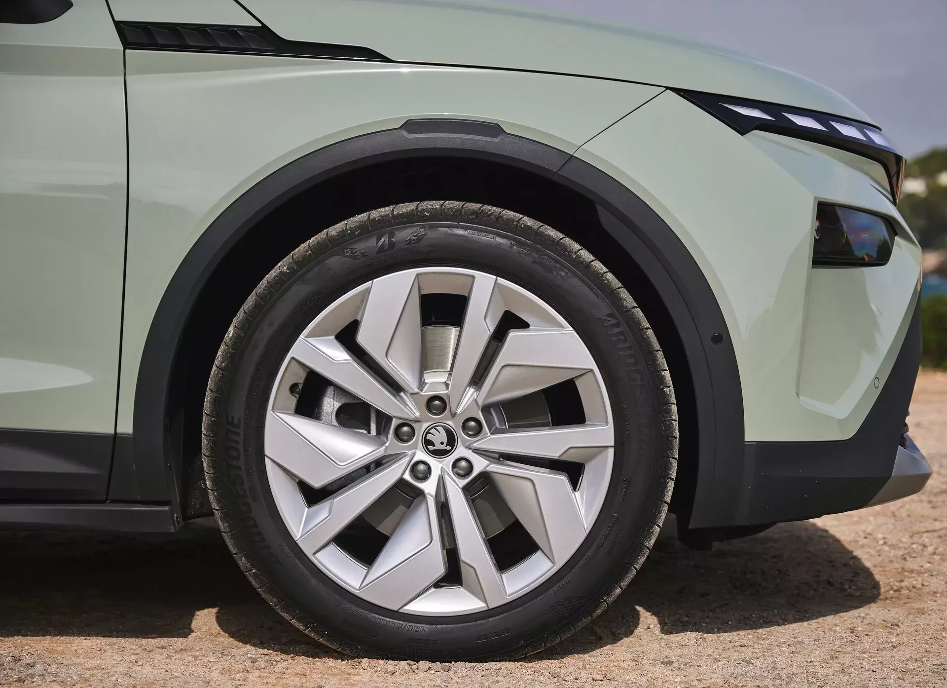 Skoda, nowym SUV-em, zrobiła tu rywalom jesień średniowiecza. To już bestseller, który Polaków może kosztować choćby 101 900 zł