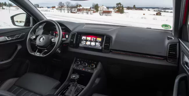 Skoda Karoq SUV cena silnik spalanie moc osiągi ceny używany nowy