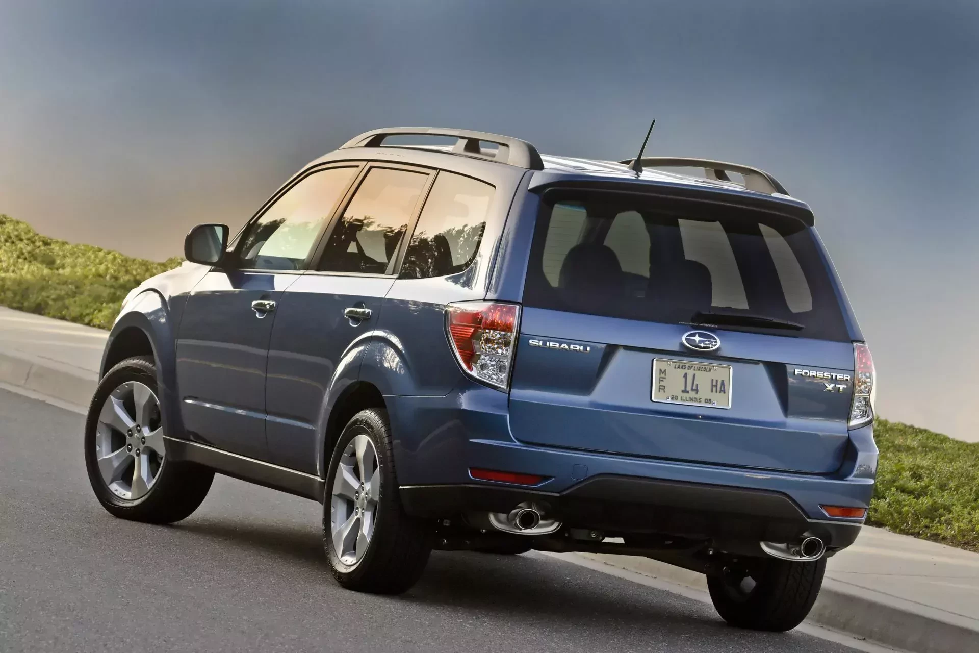 Subaru Forester silnik cena osiągi moc napęd używany ceny