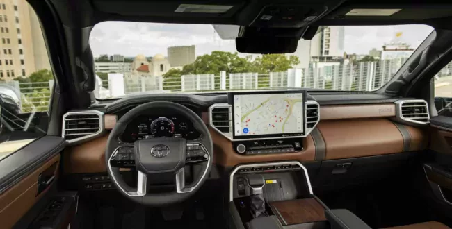 Toyota Tundra silni cena spalanie sprowadzony USA używany ceny moc