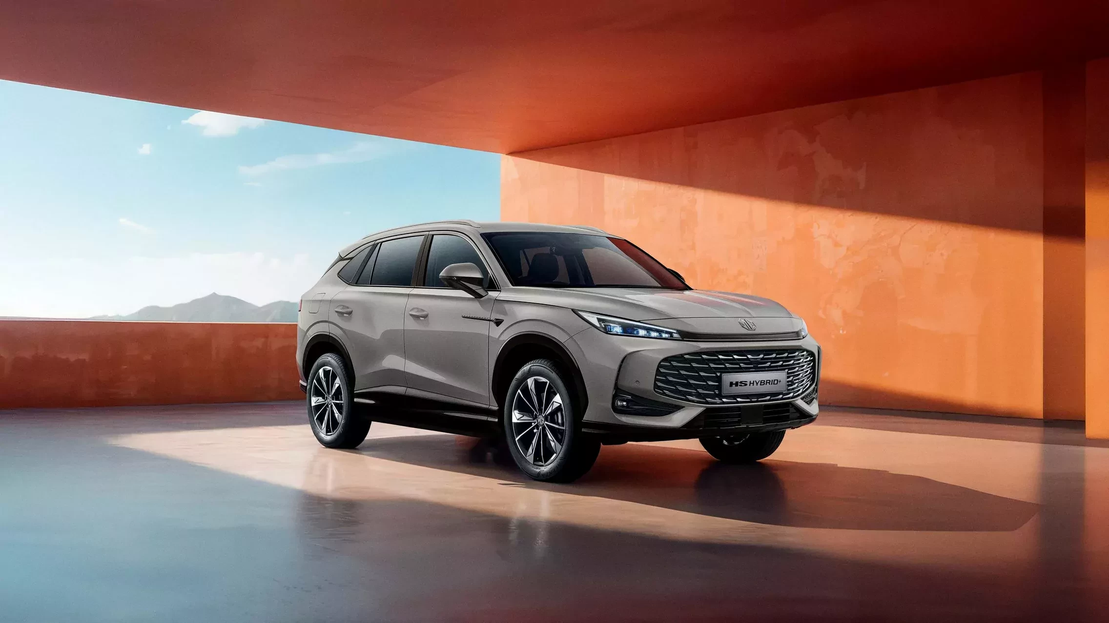mg-hs-super-hybrid-nowy-suv
