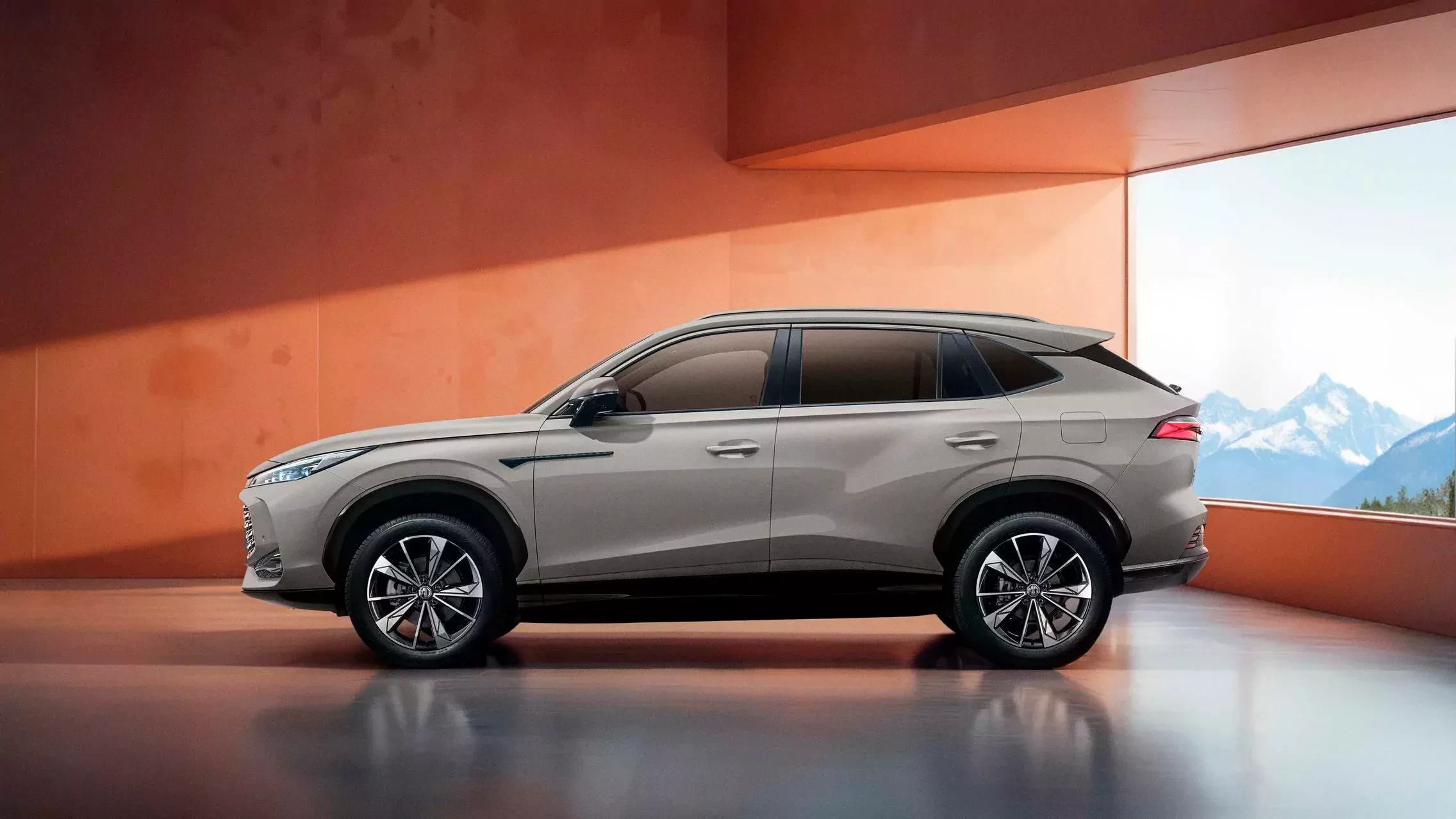 mg-hs-super-hybrid-nowy-suv