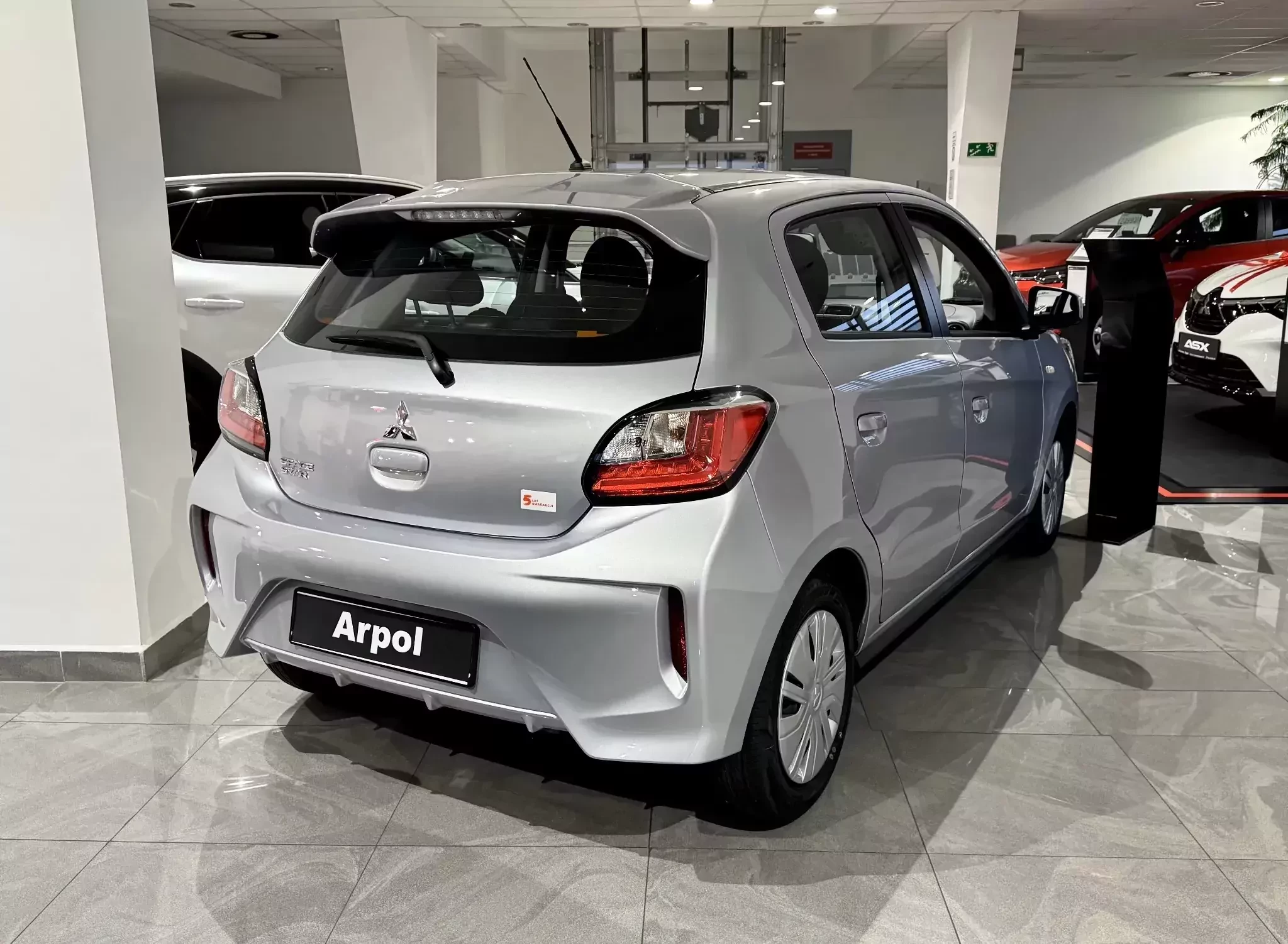 Mitsubishi Space Star 2023