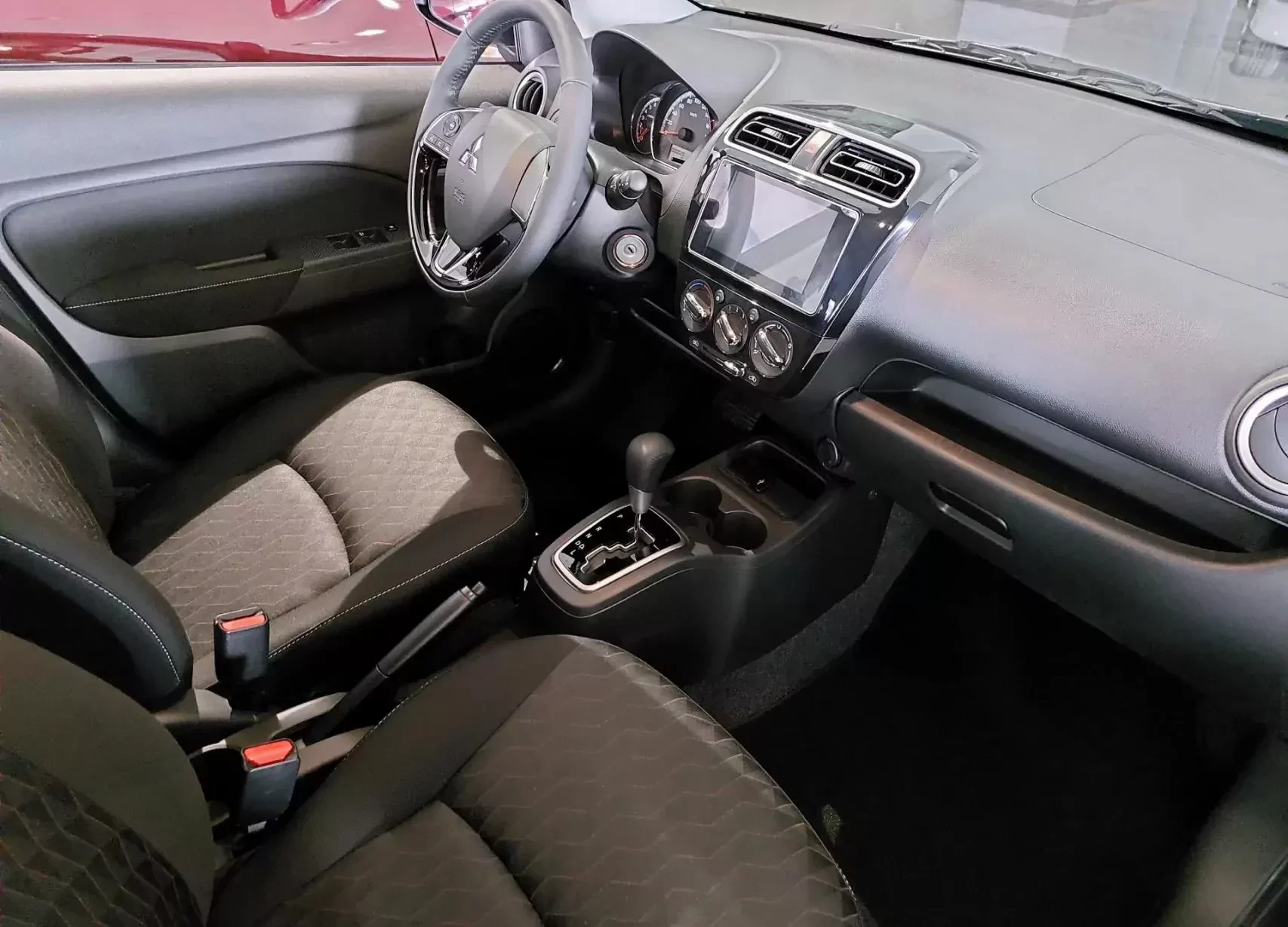 Mitsubishi Space Star 2023