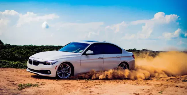 Czy warto wynająć samochód na firmę?