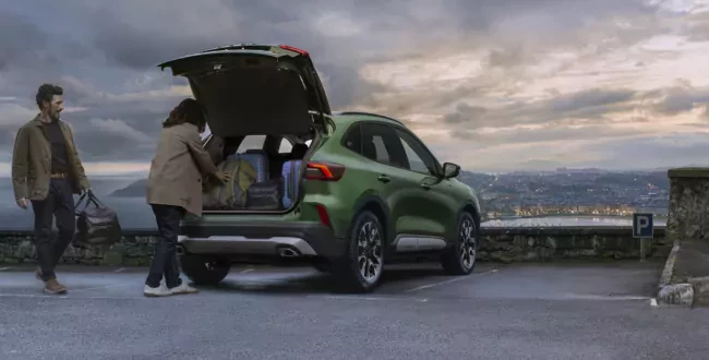 Ford Kuga bagażnik 2025