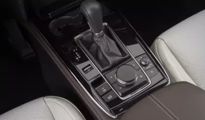 SUV Mazda CX-30 2025