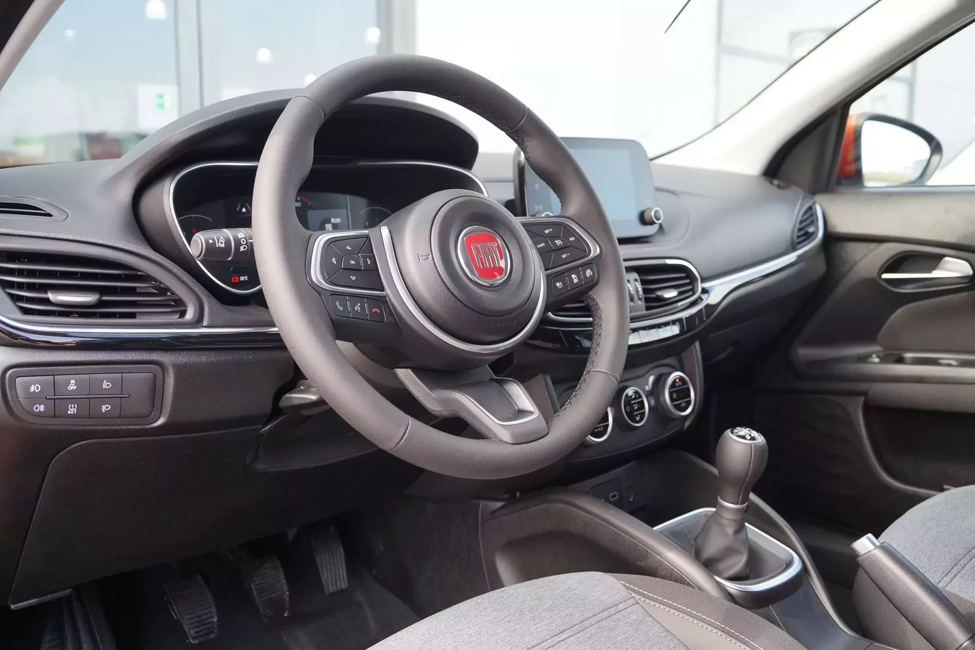 Fiat Tipo Cross wnętrze