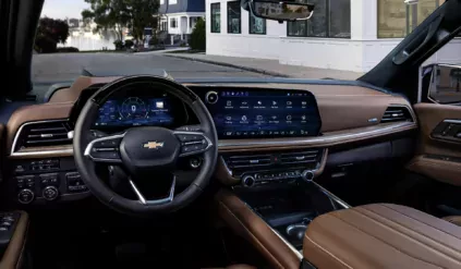 Chevrolet Suburban SUV silnik moc USA ceny cena używany polska