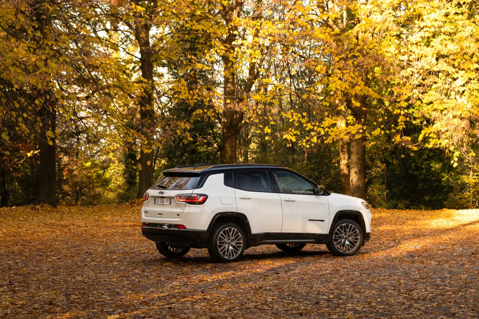 Jeep Compass SUV cena silnik moc spalanie opinie oceny nowy używany