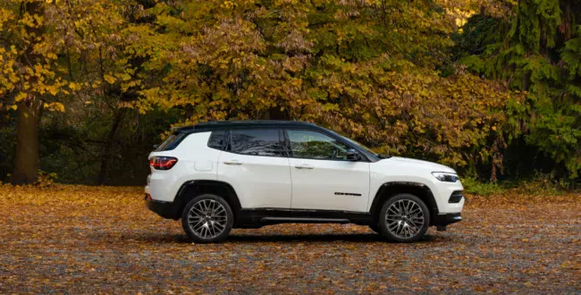 Jeep Compass SUV cena silnik moc spalanie opinie oceny nowy używany