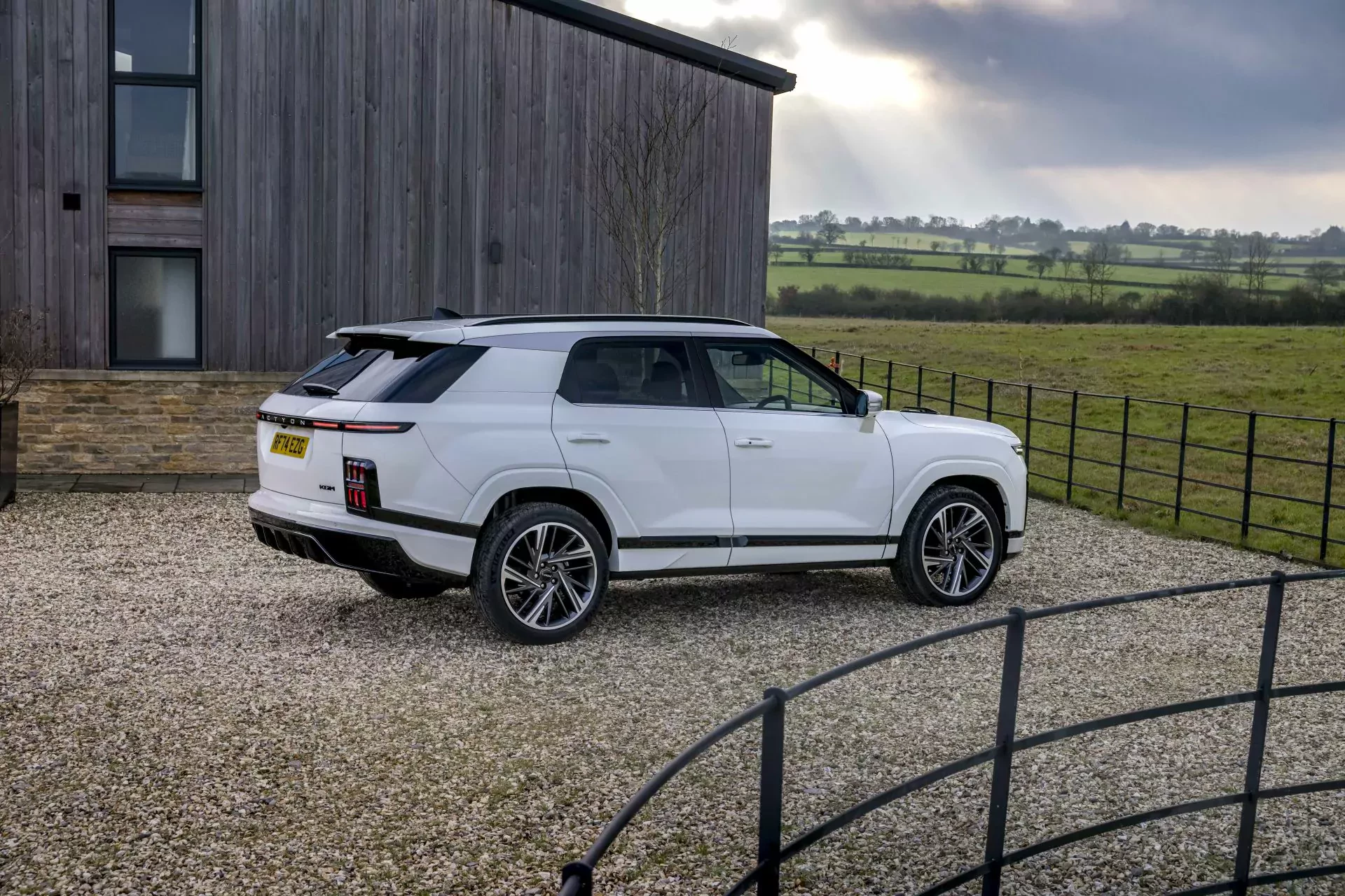 KGM Ssangyong Actyon SUV silnik cena moc osiągi napęd opinie oceny