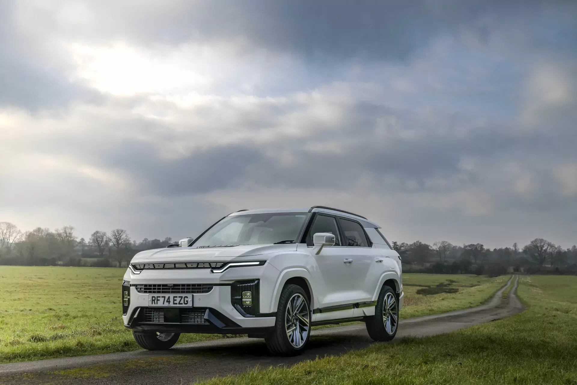 KGM Ssangyong Actyon SUV silnik cena moc osiągi napęd opinie oceny