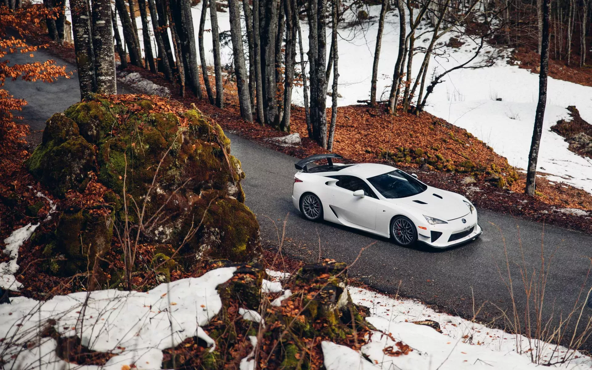 Lexus LFA silnik cena używany opinie oceny dźwięk V10 moc osiągi