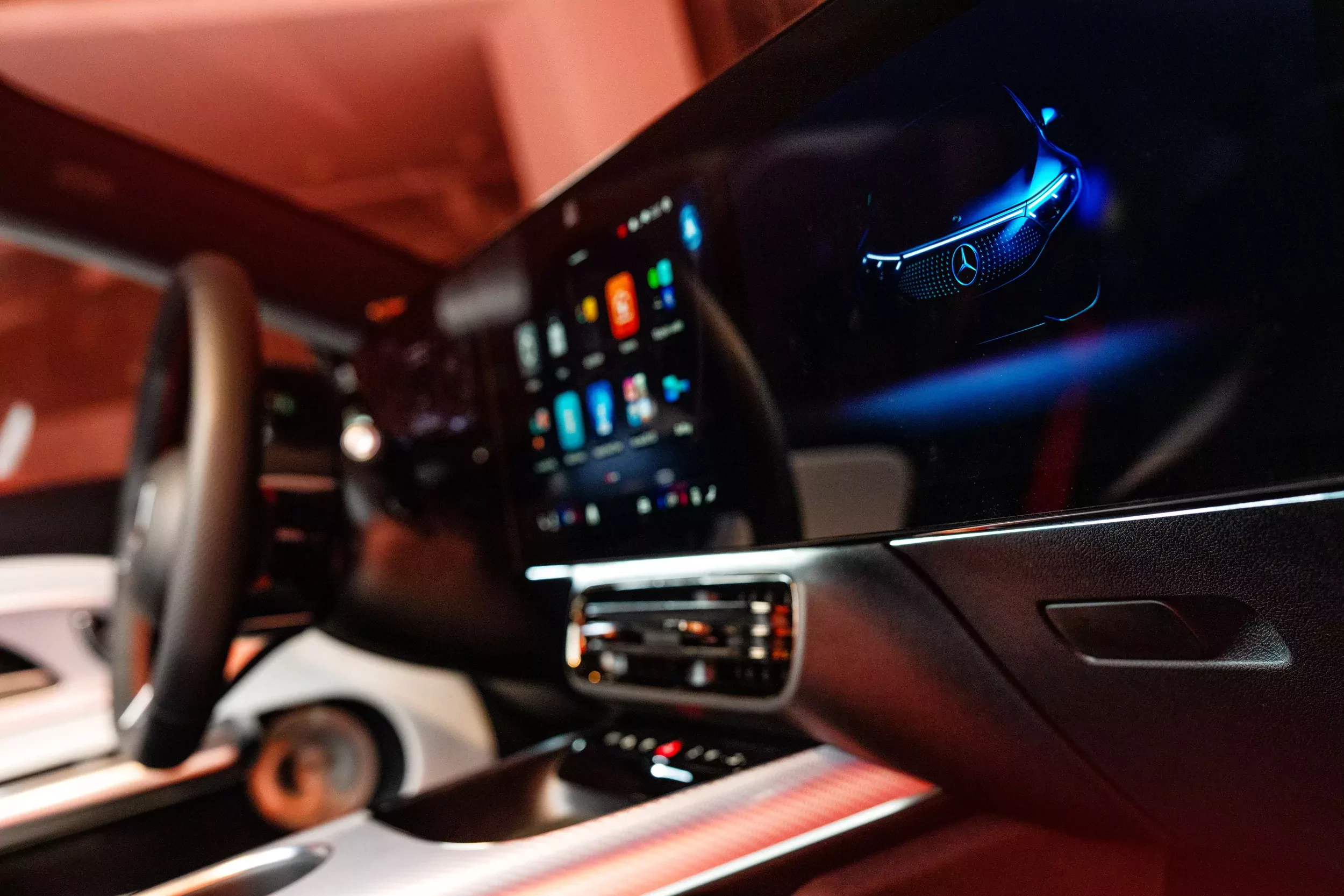 Wnętrze Mercedesa CLA zdjęcie poglądowe wersji EV