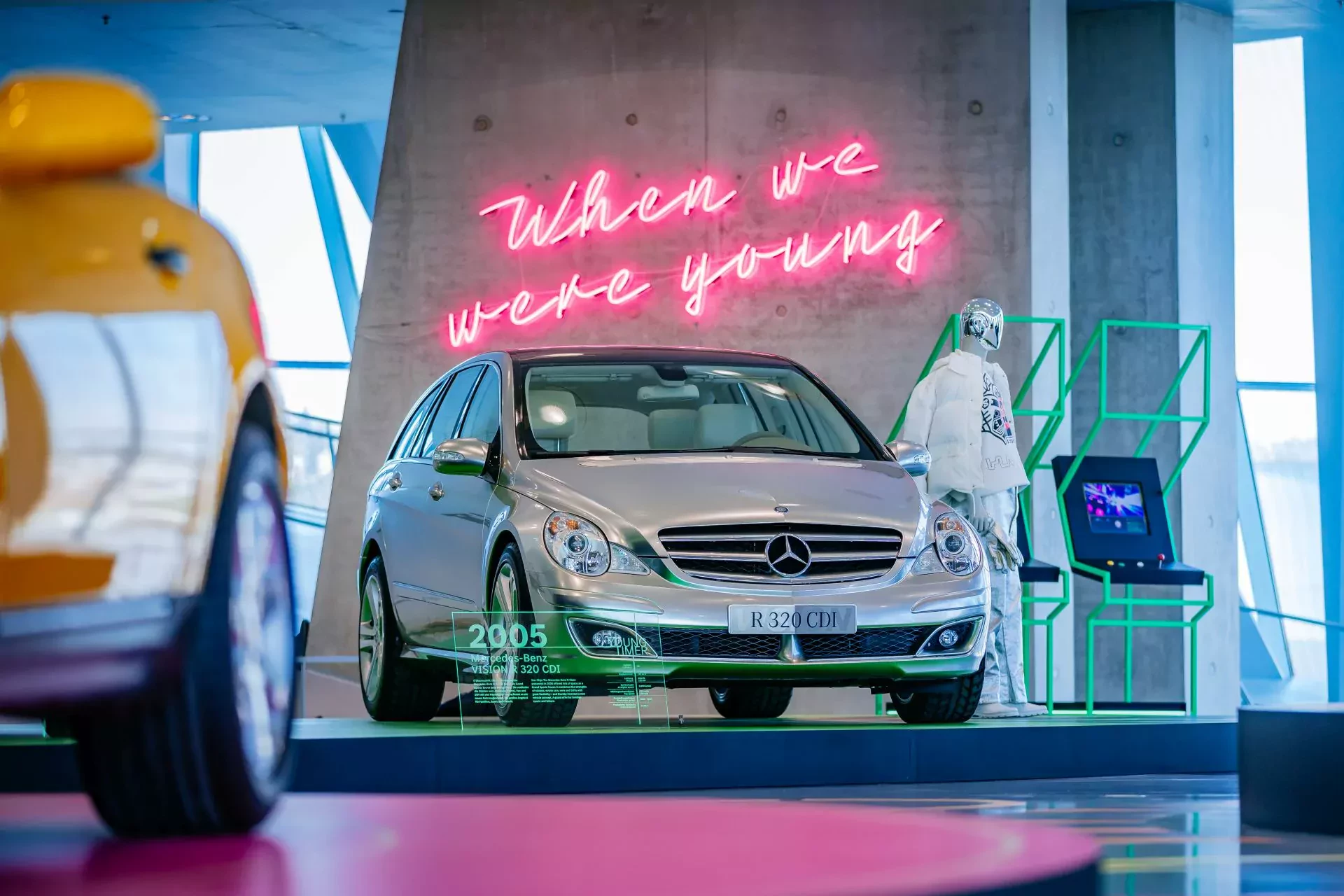 Mercedes klasy R cena silnik spalanie moc osiągi używany