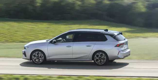 Opel Astra Sports Tourer plug-in hybrid