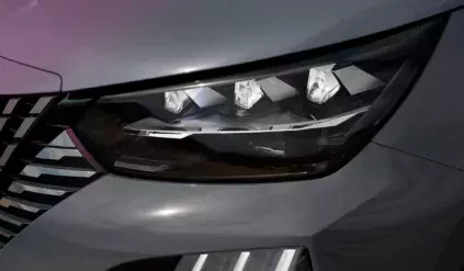 Peugeot 2008 / Peugeot e-2008