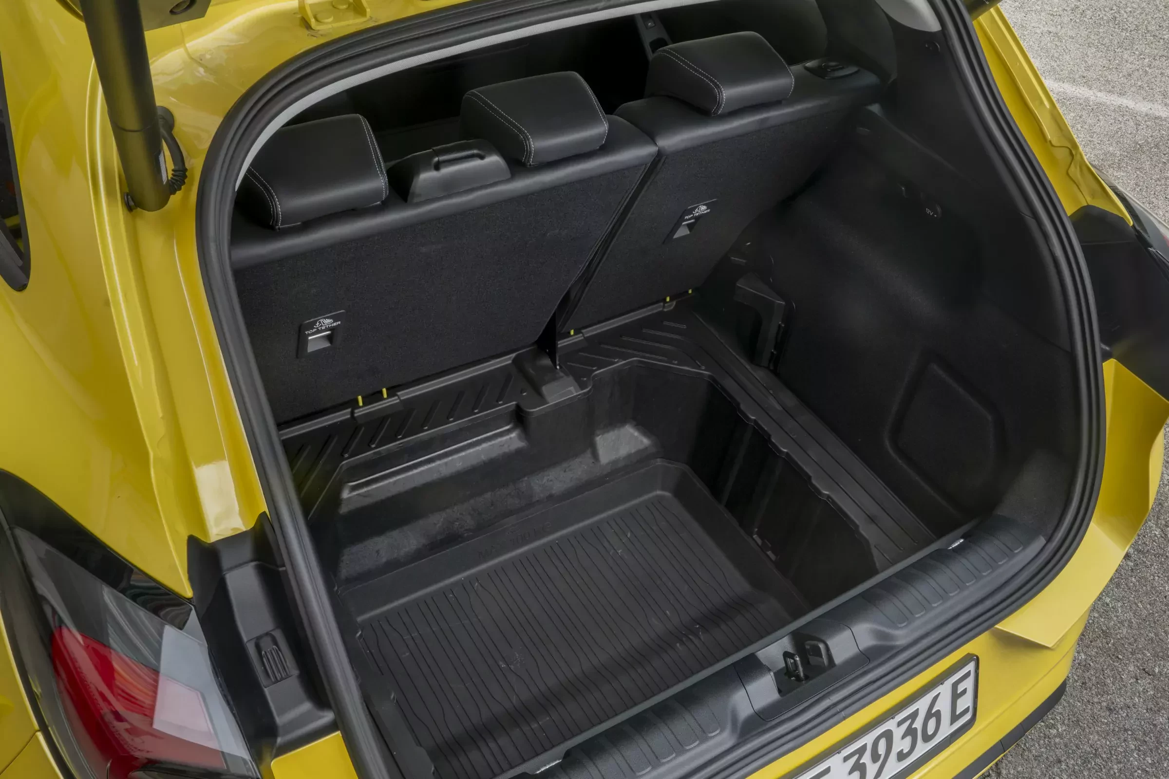 Ford Puma Gen-E bagażnik Giga Box