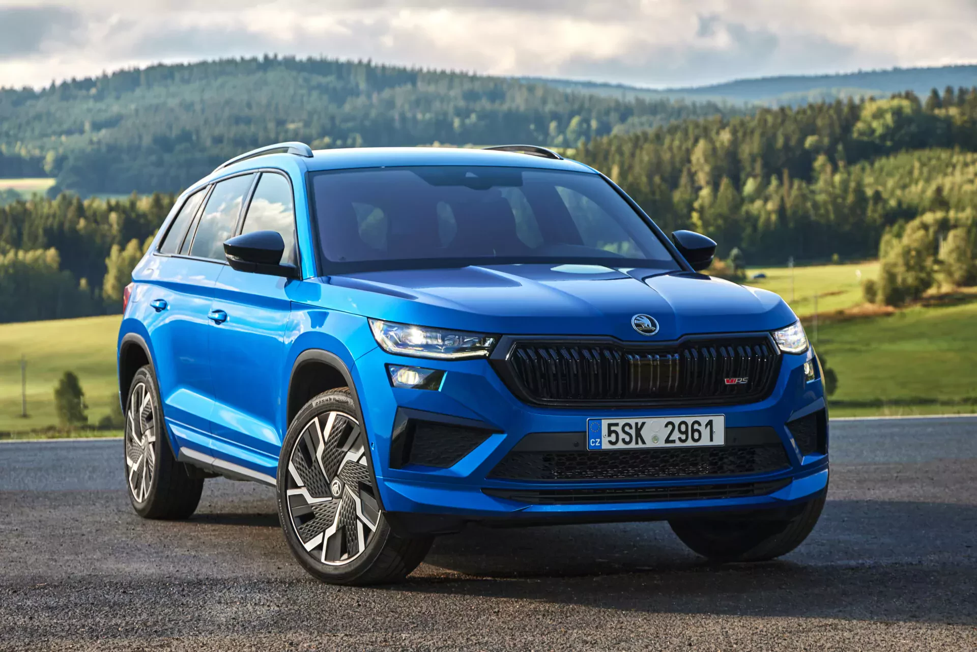 Skoda Kodiaq SUV cena silnik spalanie moc osiągi napęd nowa używana ceny