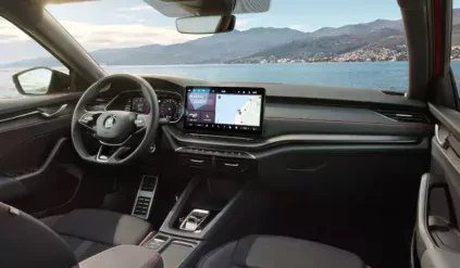 Skoda Octavia RS kombi wnętrze