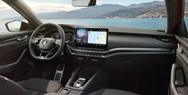 Skoda Octavia RS kombi wnętrze