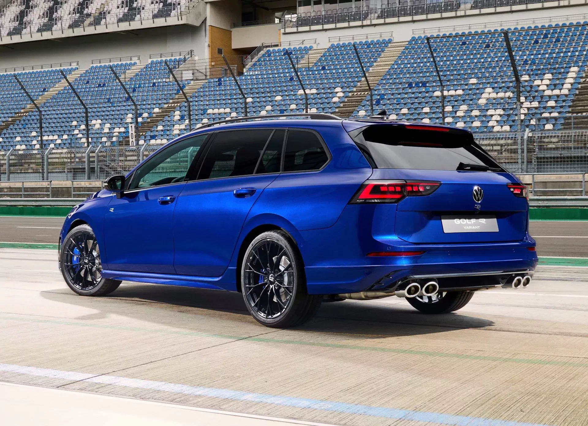 Volkswagen Golf Variant R