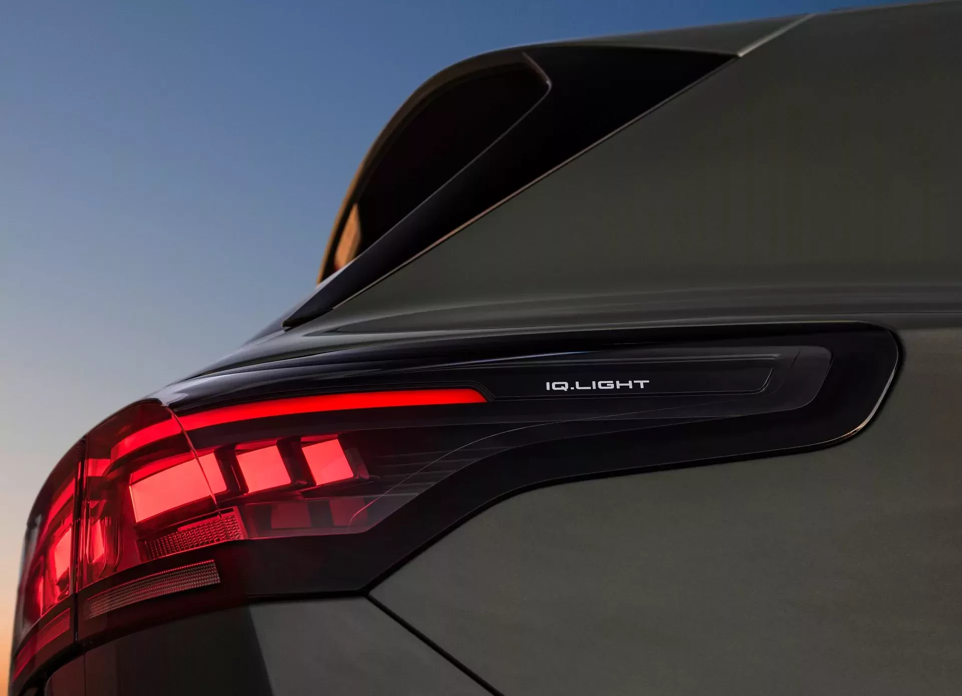 Volkswagenowi już nie zależy. Wyprzedaje dużego SUV-a tak tanio, iż zmiótł z planszy wszystkich rywali po kolei