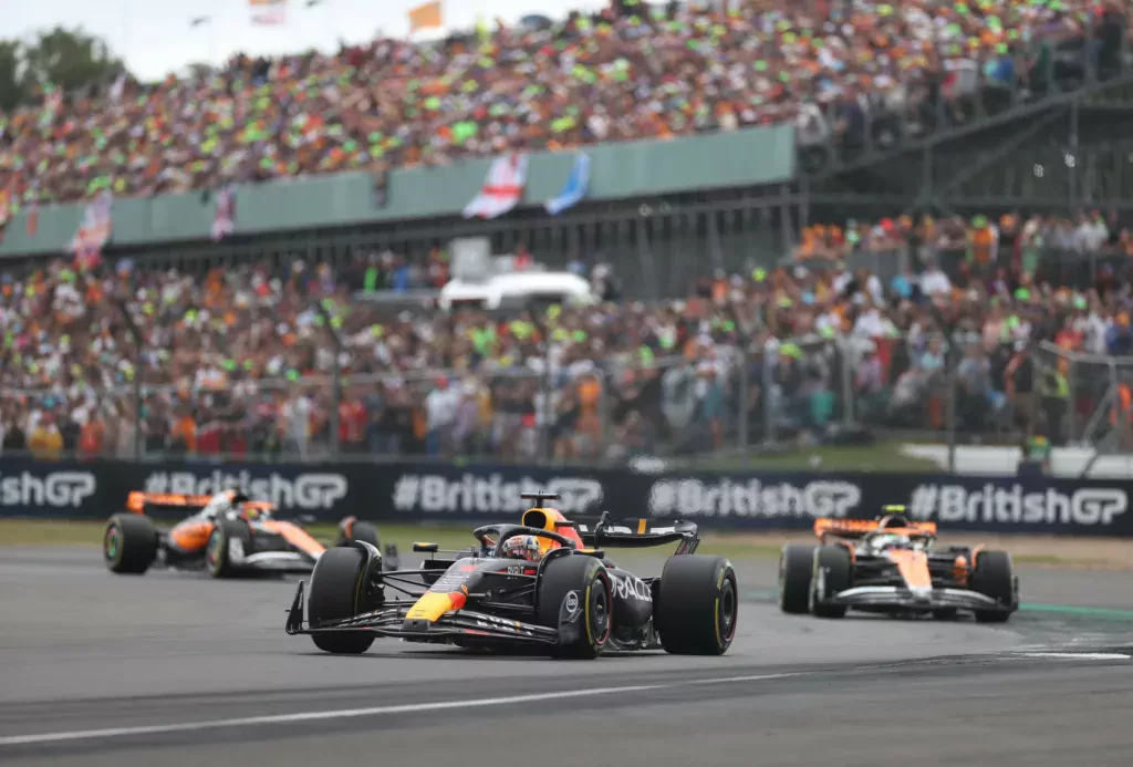 brad-pitt-f1-mclaren