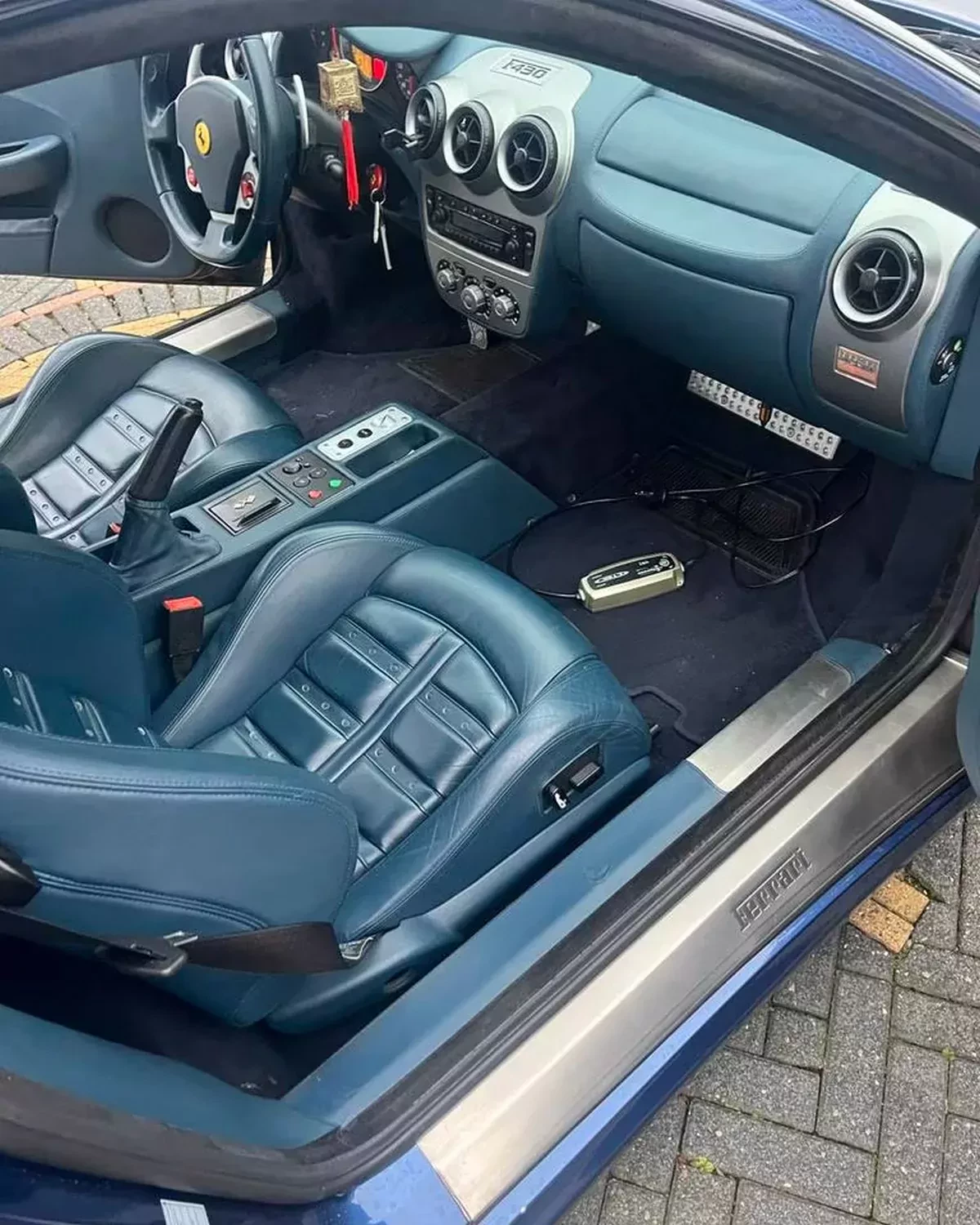 ferrari-f430-uzywane-za-cene-skody