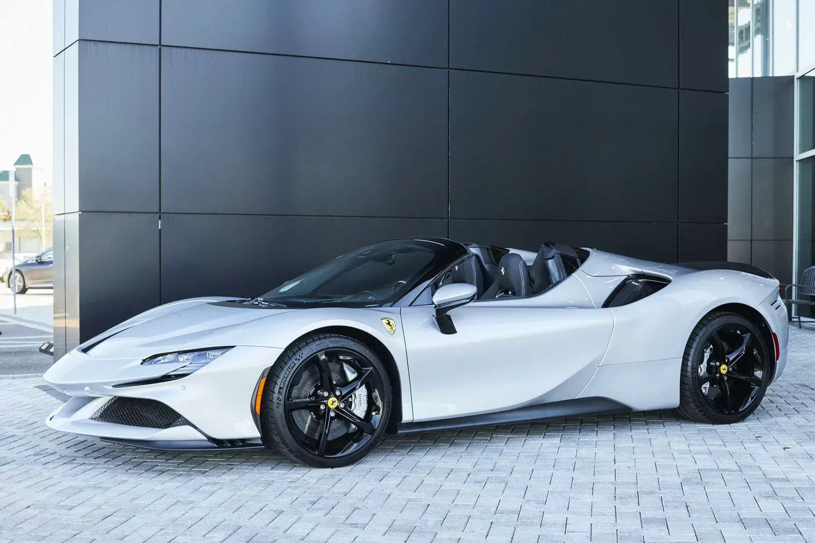 ferrari-sf90-utrata-wartosci