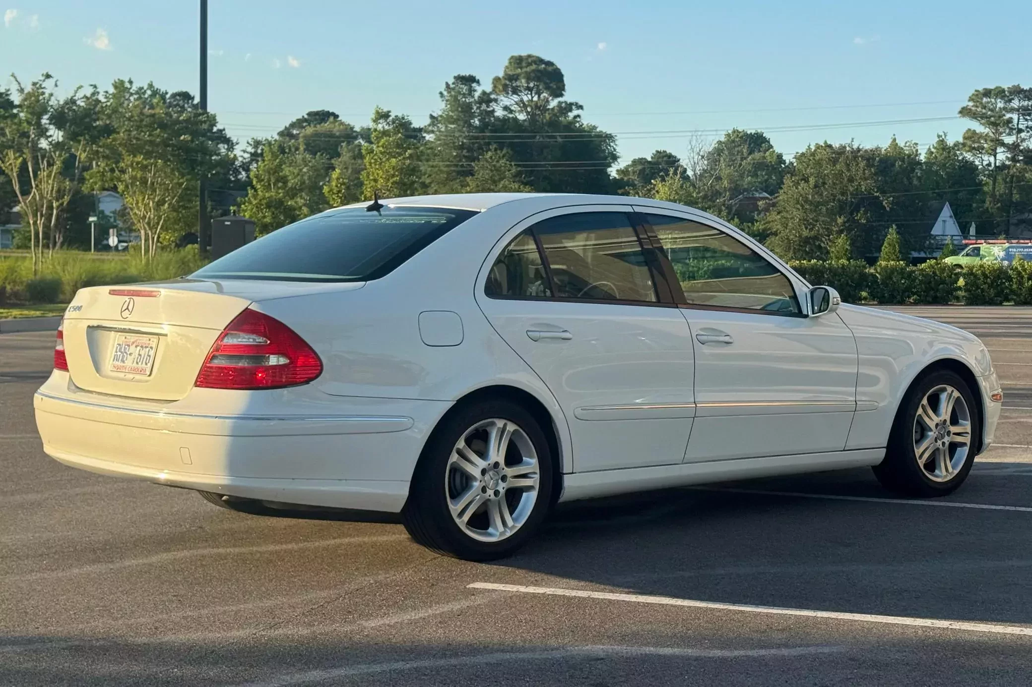 mercedes-e-klasa-v8